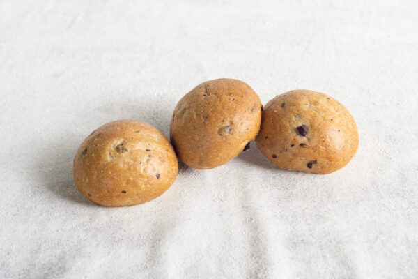 Olive Dinner Roll